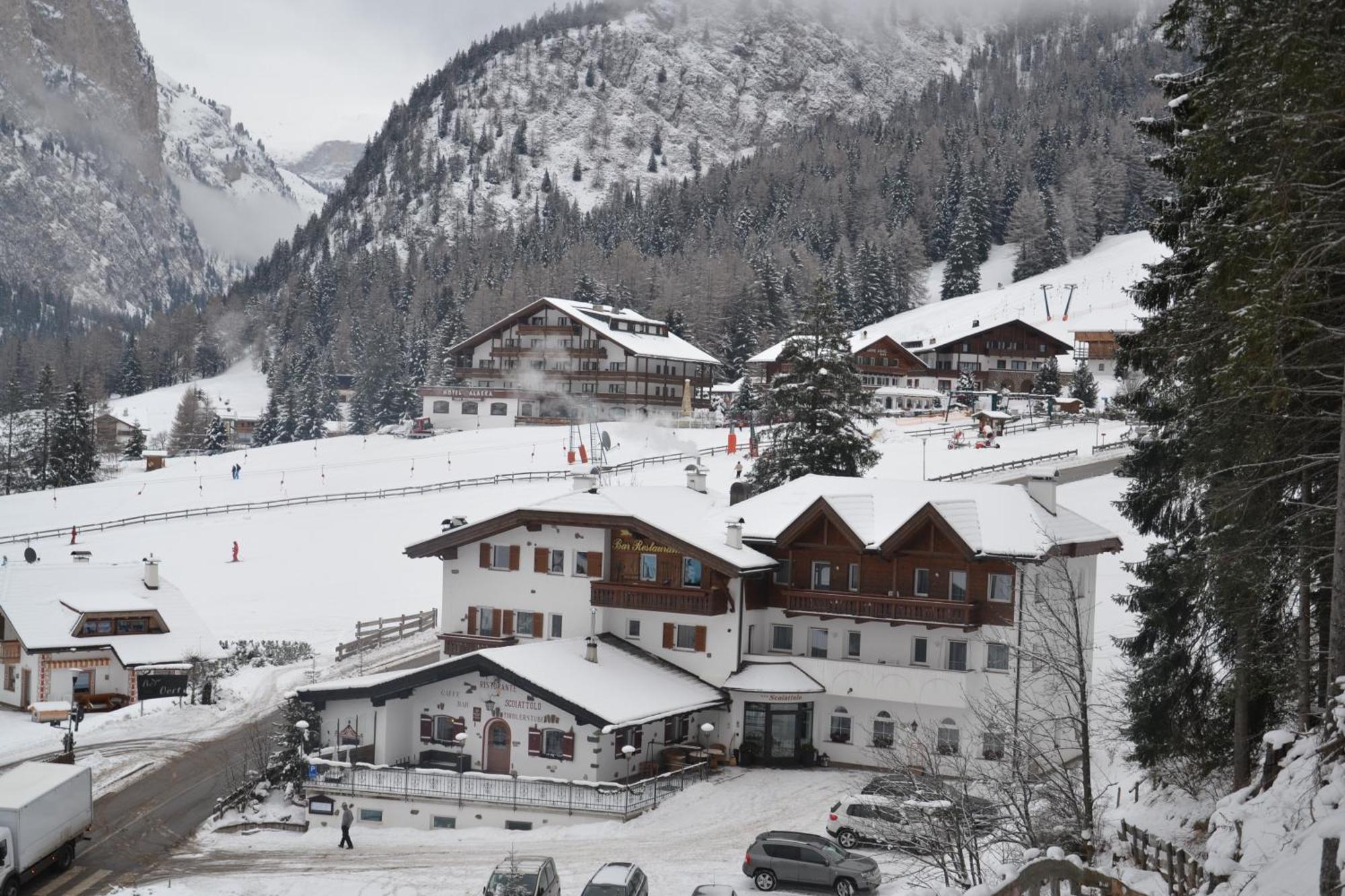 Hotel Scoiattolo Wolkenstein in Gröden Exterior foto