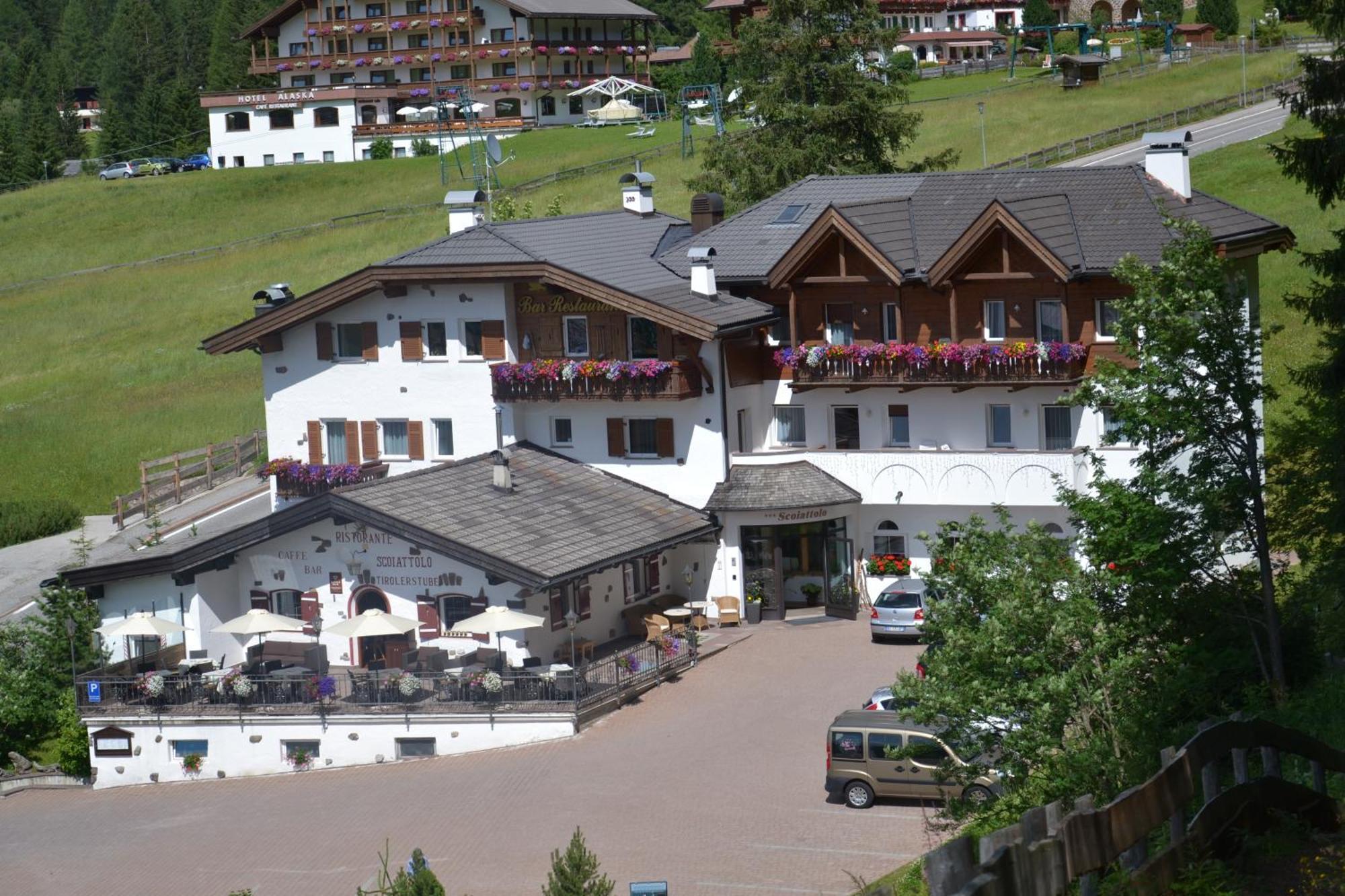 Hotel Scoiattolo Wolkenstein in Gröden Exterior foto